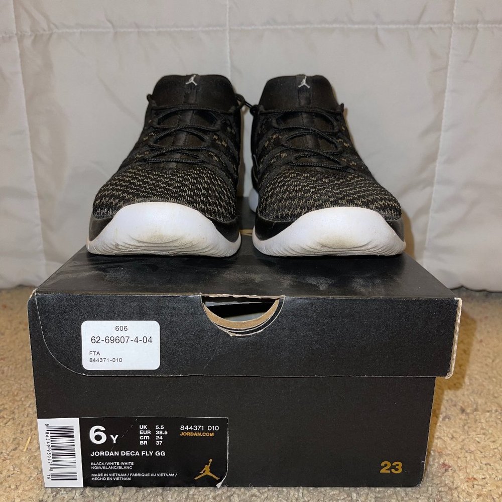 Jordan Deca Fly GG